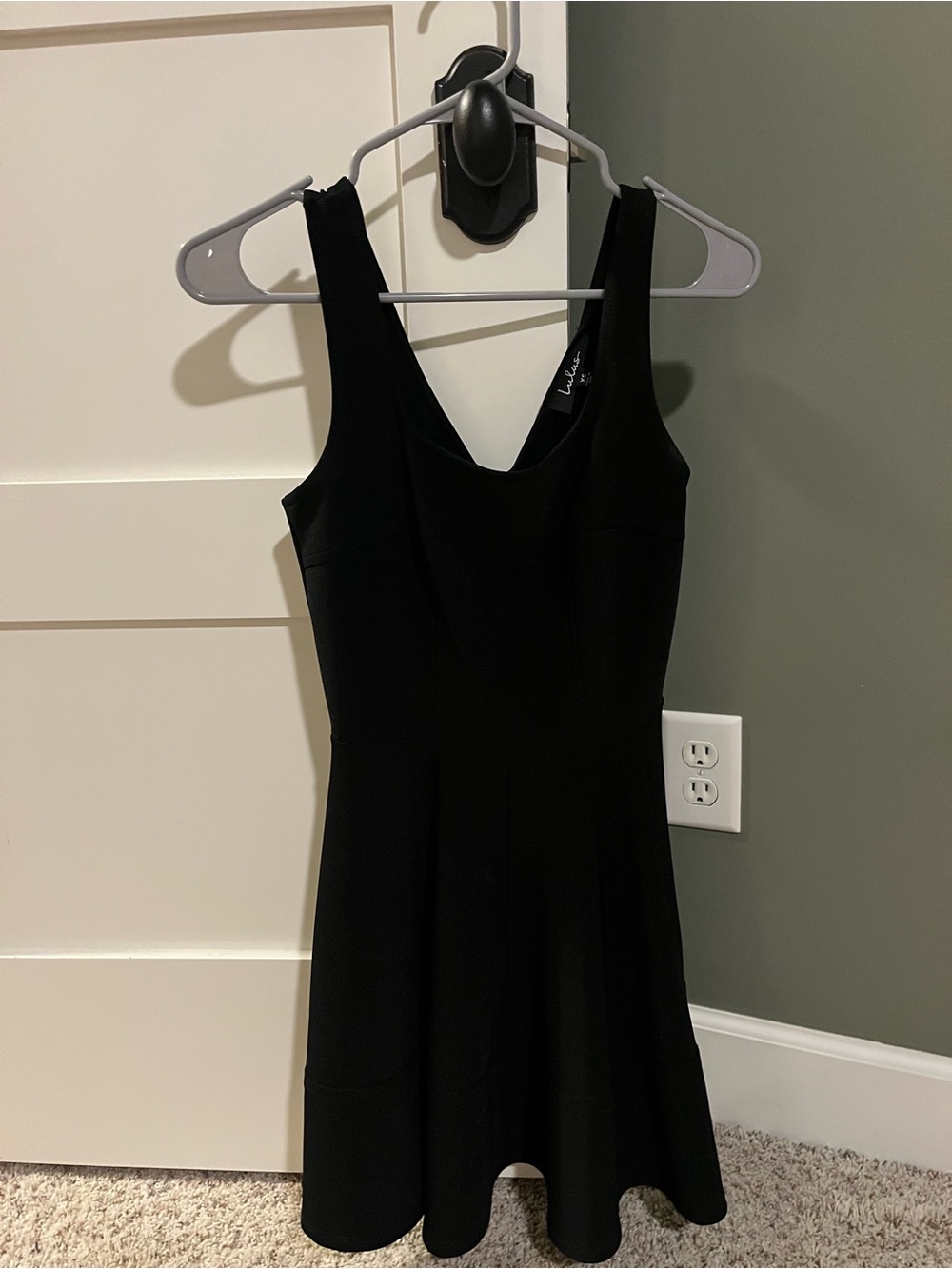 Lulu's Black Sleeveless Scoop-Neck Fit-and-Flare Mini Dress